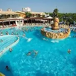 Resort Villaggio Centro Vacanze De Angelis 4*