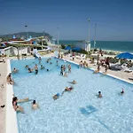 Resort Villaggio Centro Vacanze De Angelis 4*