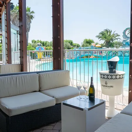 Θέρετρο Villaggio Centro Vacanze De Angelis 4*