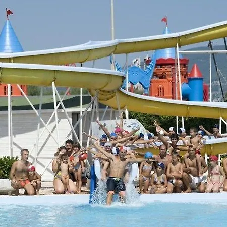 Villaggio Centro Vacanze De Angelis Resort 4*