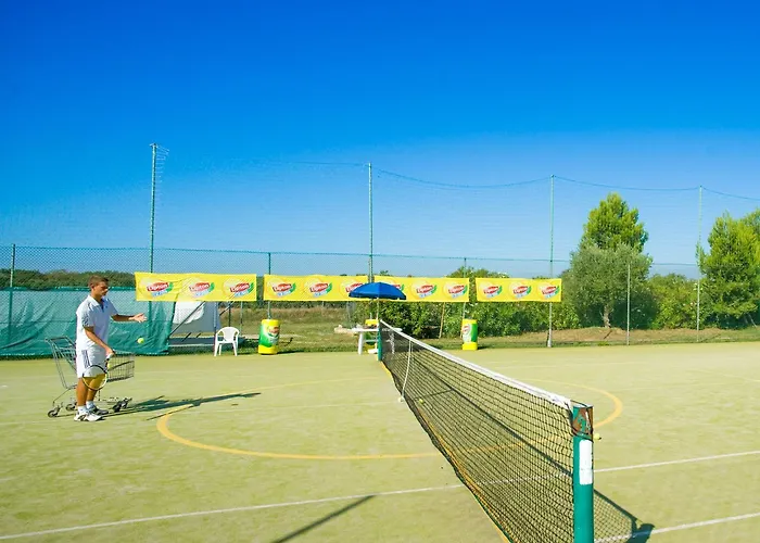 Villaggio Centro Vacanze De Angelis Resort 4*