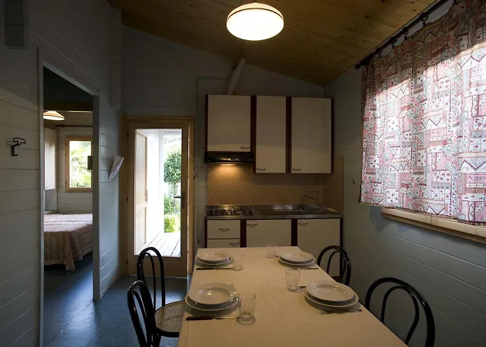 Villaggio Centro Vacanze De Angelis 4*