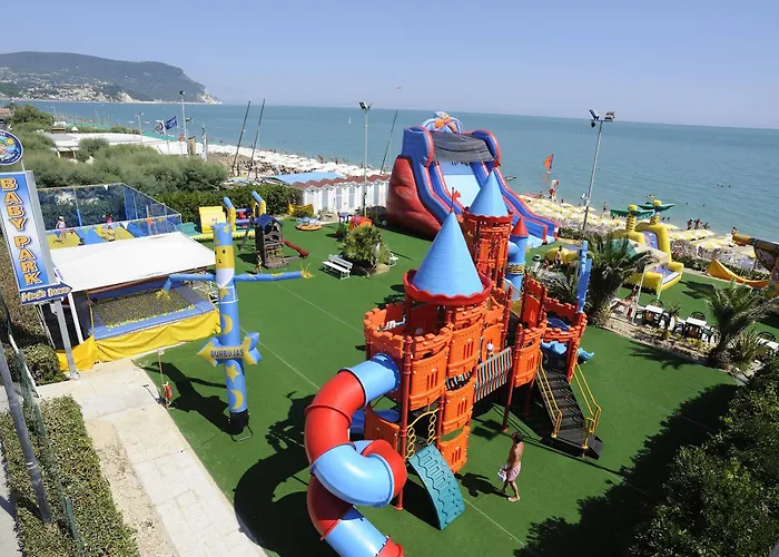 Villaggio Centro Vacanze De Angelis Resort Numana